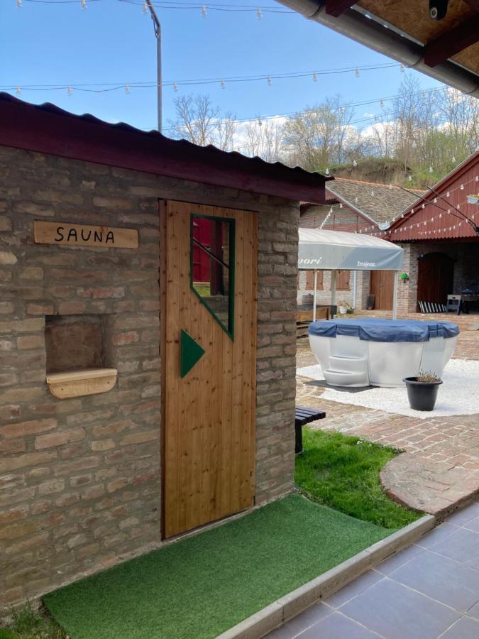 Kuca Za Odmor Baranjski Dvori Hotel Zmajevac Bagian luar foto